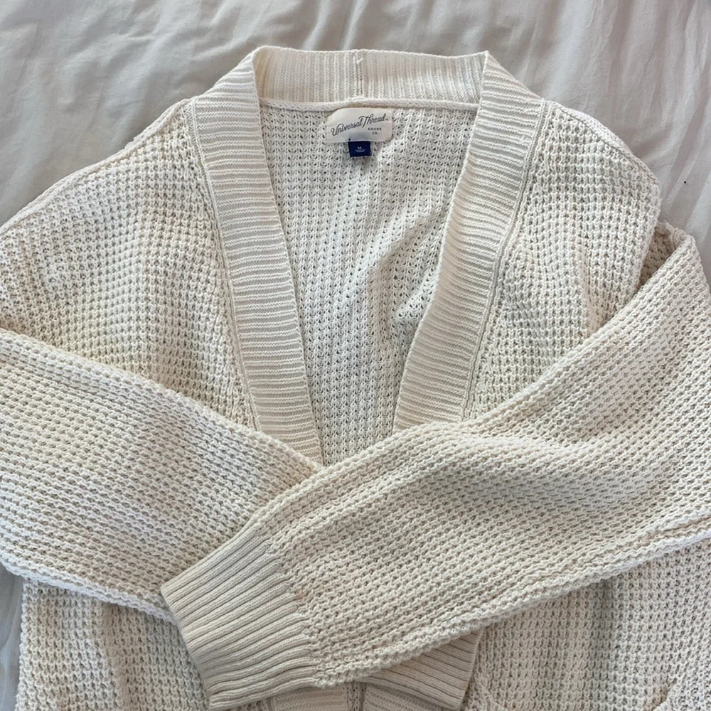 Universal Threads Cardigan - Picture 2 of 6